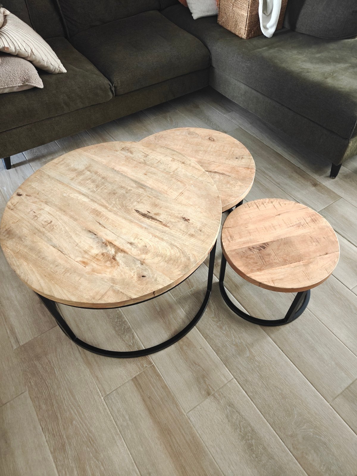 Set van 3 ronde salontafels van mangohout en metaal, Maison & Meubles, Tables | Tables de salon, Enlèvement, Métal