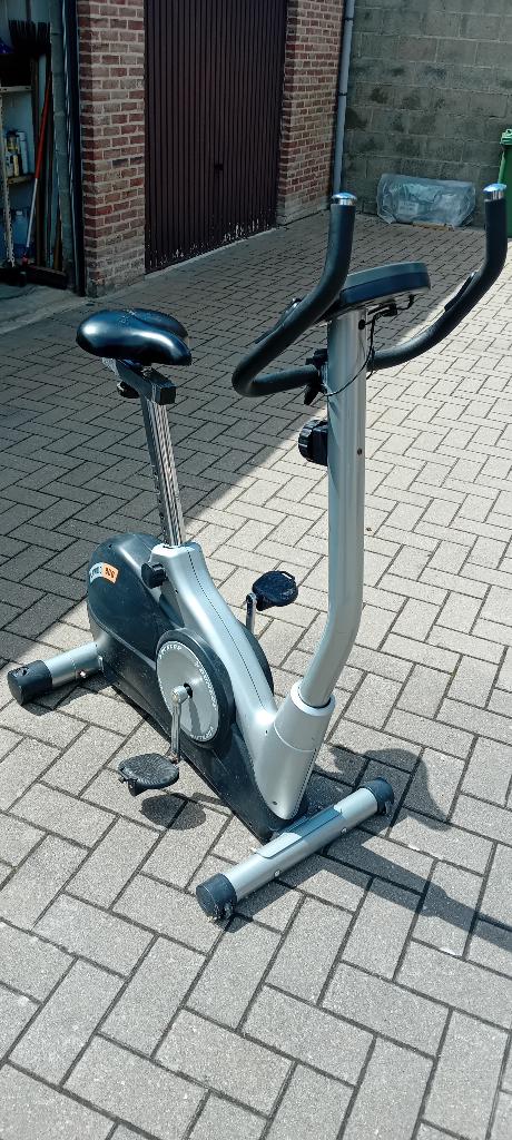 Hometrainer Cardio 900 Fitness materiaal, Sport en Fitness, Ophalen, Benen, Gebruikt, Metaal