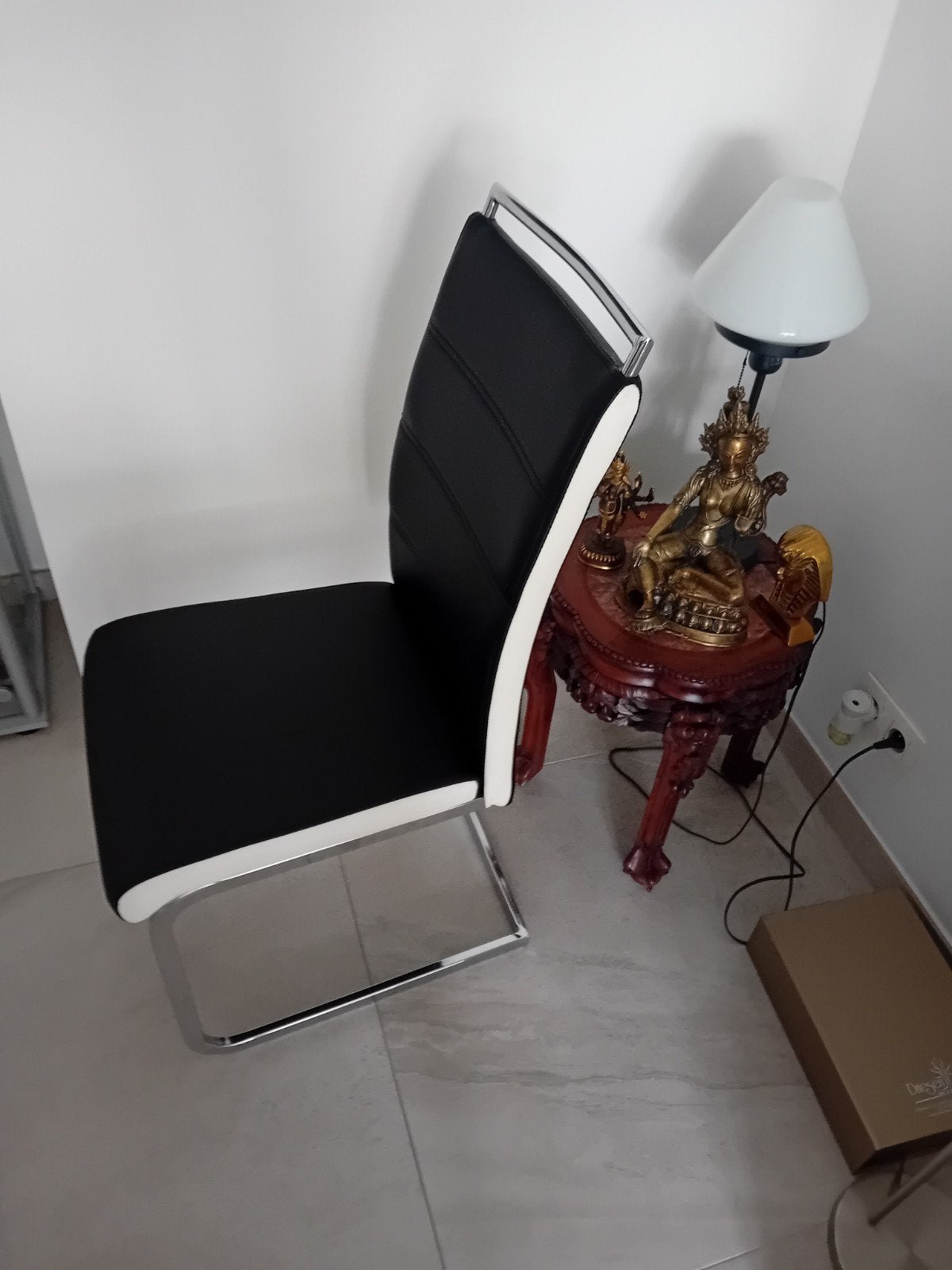 6 moderne sky stoelen, Ophalen, Kunststof, Zwart, Modern