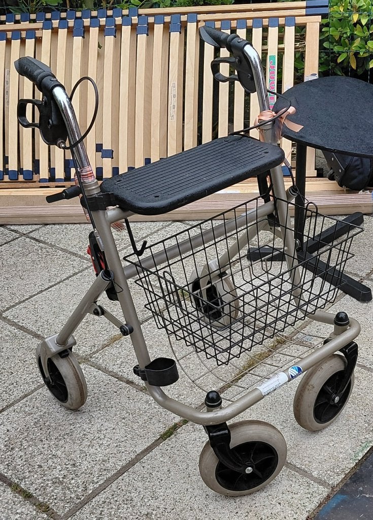 Rollator, Divers, Enlèvement