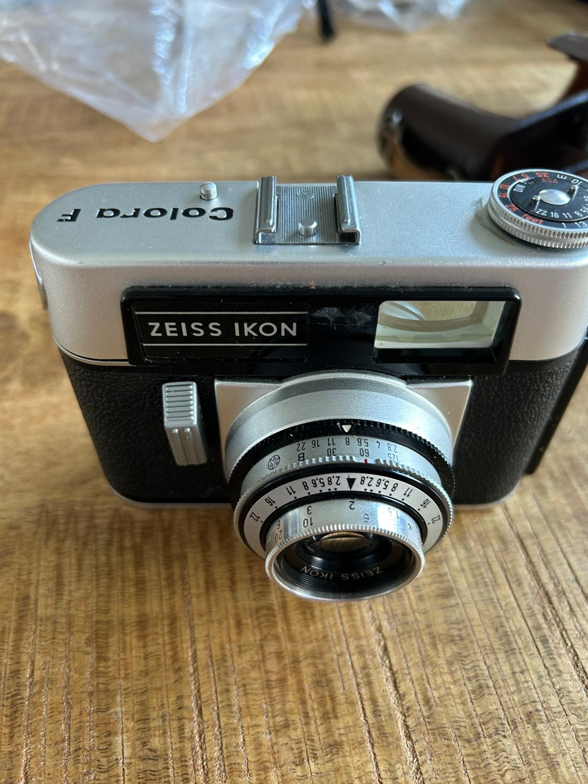 Zeiss Ikon Colora F camera, Ophalen, Gebruikt