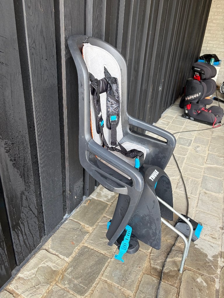 Thule fietsstoeltje, Vélos & Vélomoteurs, Accessoires vélo | Sièges de vélo, Repose-pieds, Enlèvement, Utilisé, Siège arrière