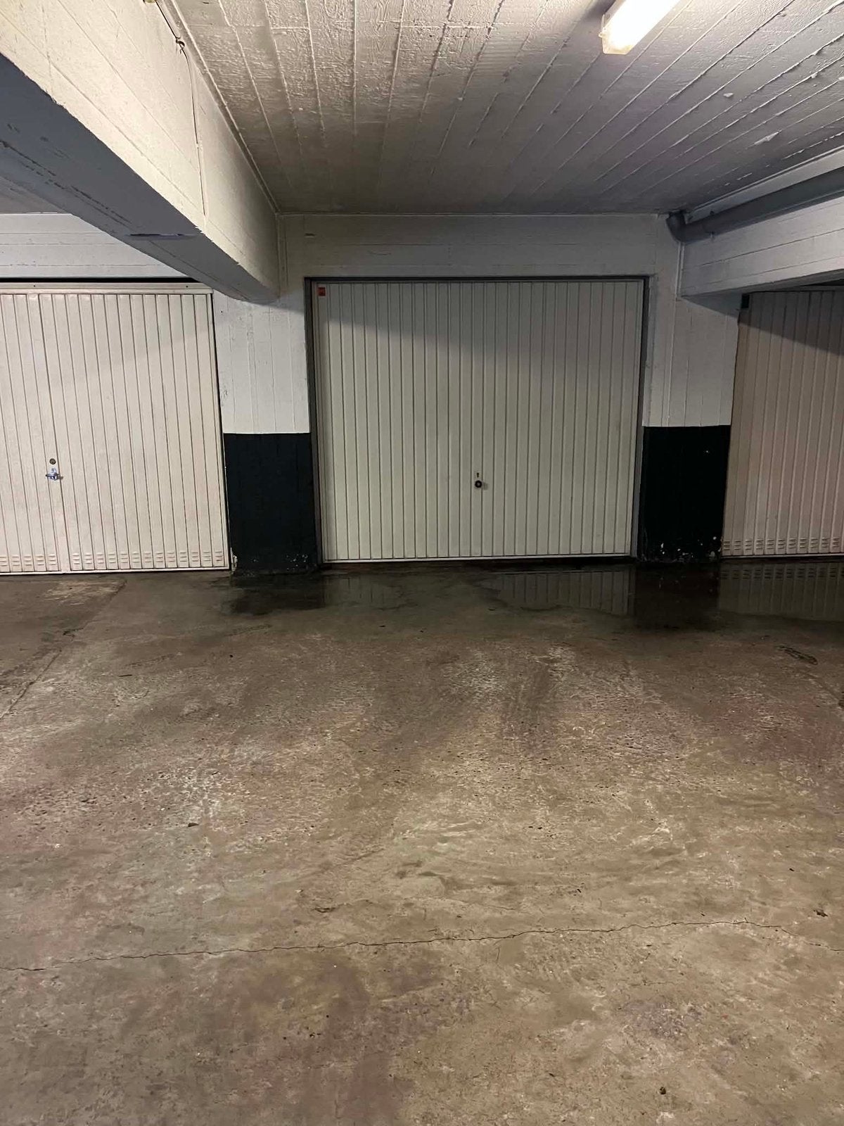 Box/garage 6m x 2,90 m, Immo, Garages & Places de parking