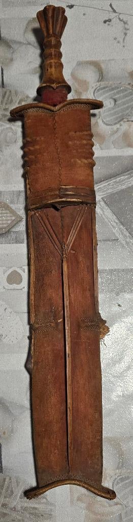 Salampasu dolk, zwaard Zuid-Congo, Ophalen, Landmacht, Zwaard of Sabel