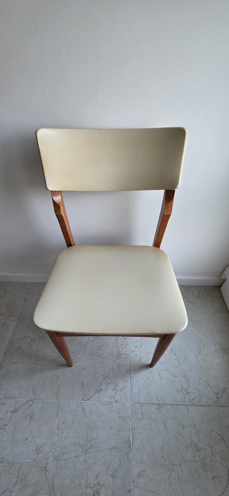 SET VAN 5 Vintage midcentury stoel, skai leer & houten poten, Huis en Inrichting, Ophalen, Gebruikt, Overige kleuren, Vintage