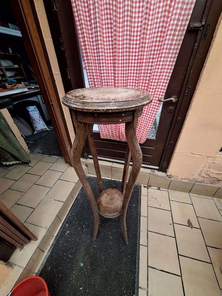 Ancienne selette en bois, Enlèvement