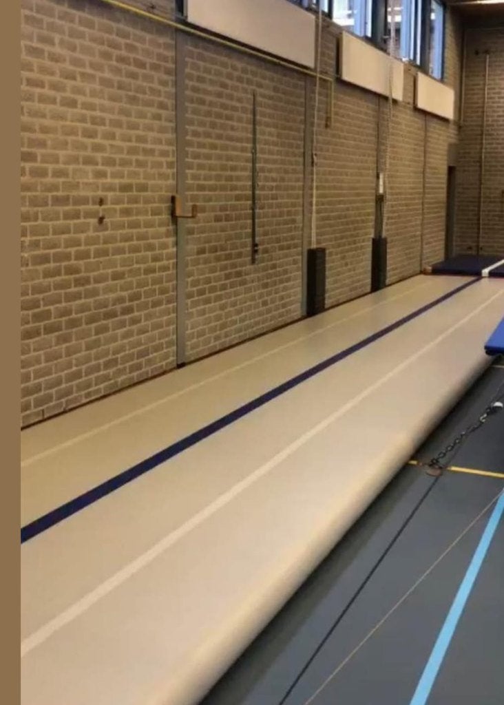 Airtrack 15x2m, Sport en Fitness, Turnen, Ophalen, Zo goed als nieuw, Wit, Materiaal