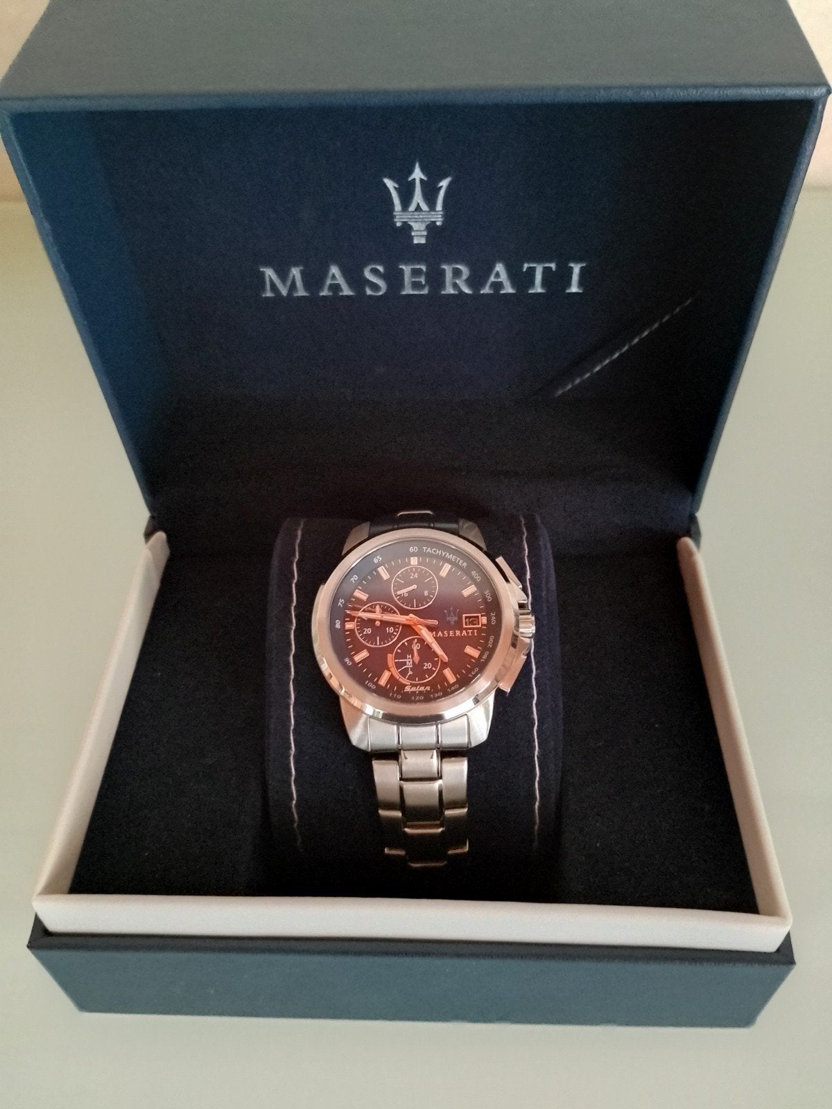 Montre "Maserati" Modèle Solar ((Nouvelle)), Enlèvement, Neuf