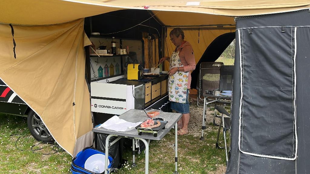 Combi Camp Country Exclusive 2025, Présent, Combi-Camp, Beige, Enlèvement