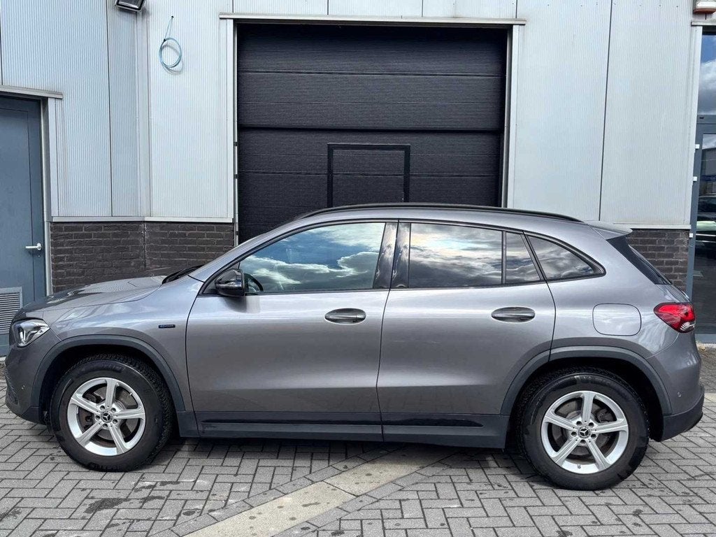 2021 Mercedes-Benz GLA 250 Hybrid Hatchback Personenauto, Auto's, Mercedes-Benz, Automaat, Gebruikt, Euro 6, Bedrijf