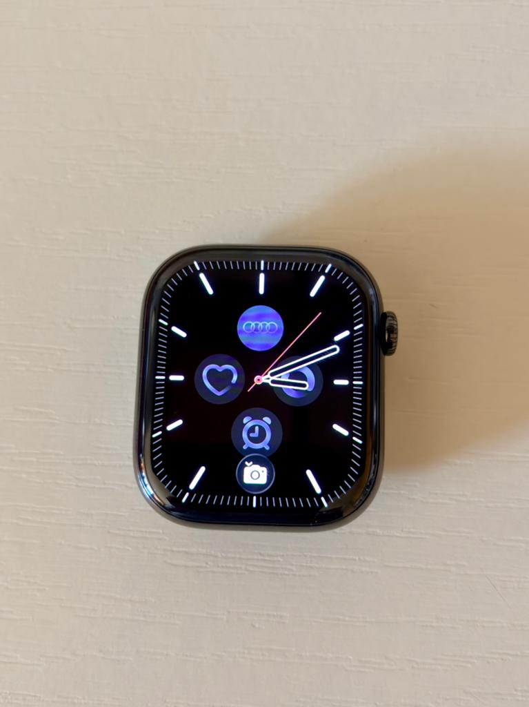 Apple Watch Serie 11 Titane, Étanche, IOS, Comme neuf, Enlèvement