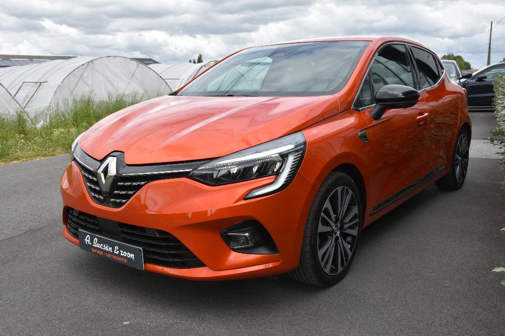 RENAULT Clio Hybrid E-TECH InitialeFULL OPTION/LED/ TREKHAAK, Autos, Renault, Cuir, Achat, Euro 6, Entreprise