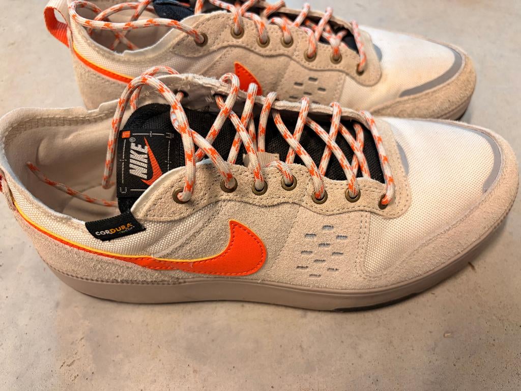 Nike sneakers, Sport en Fitness, Ophalen, Nike, Zo goed als nieuw, Overige sporten