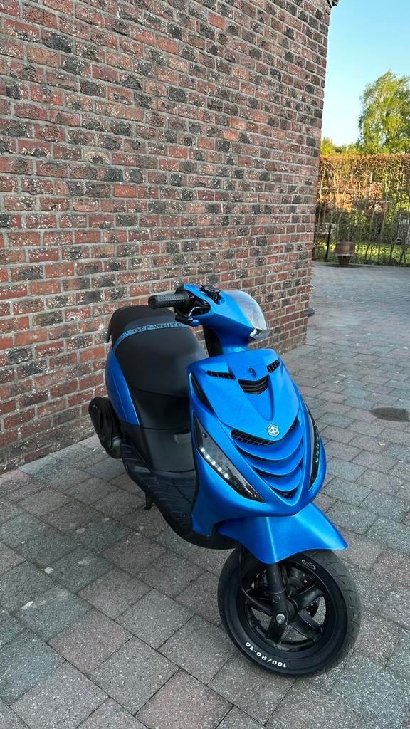 Piaggio zip 4t 50cc, Fietsen en Brommers, Ophalen, Zip, Zo goed als nieuw