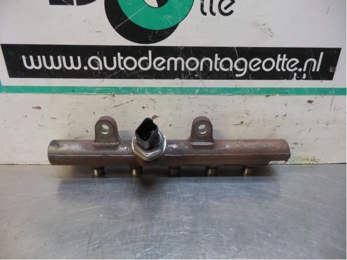 Capteur de pression carburant d'un Renault Megane (Megane 09, Renault, -, 3 mois de garantie, Utilisé