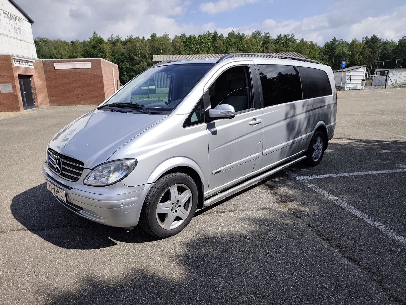MERCEDES VIANO, Autos, Cuir, Argent ou Gris, Achat, 4 portes
