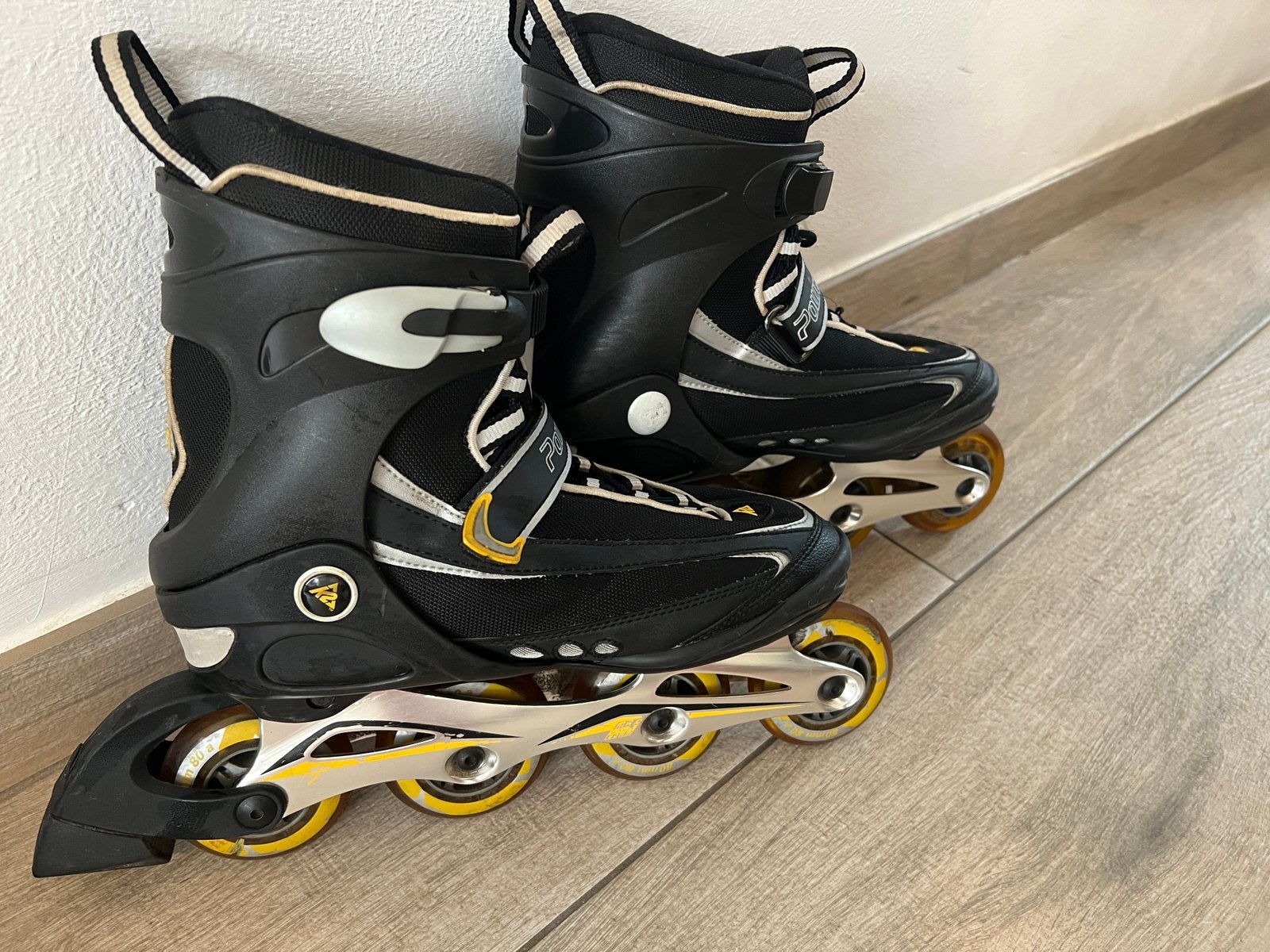 Rollers en ligne K2 Power – Pointure 42,5, Sport en Fitness, Ophalen, Gebruikt, Inline skates 4 wielen, K2