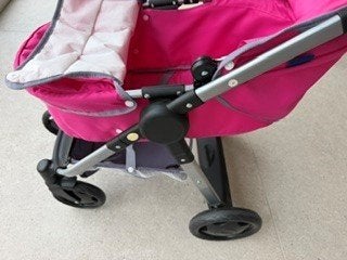 Roze Chicco poppenkoets en schommeltje., Ophalen, Zo goed als nieuw, Babypop