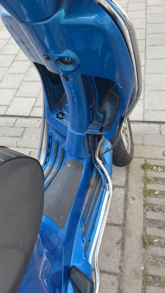 Vespa sprint, Ophalen of Verzenden, Zo goed als nieuw