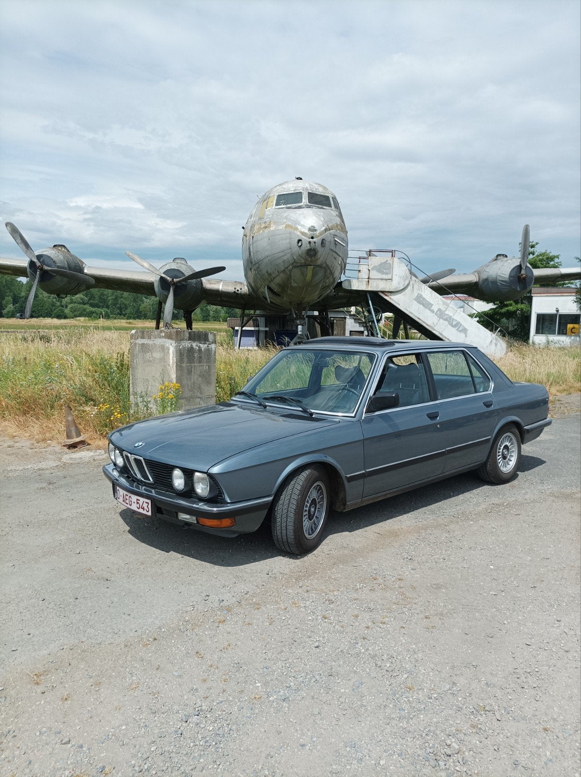 BMW E28 525i  automaat, Auto's, Automaat, Leder, Particulier, BMW