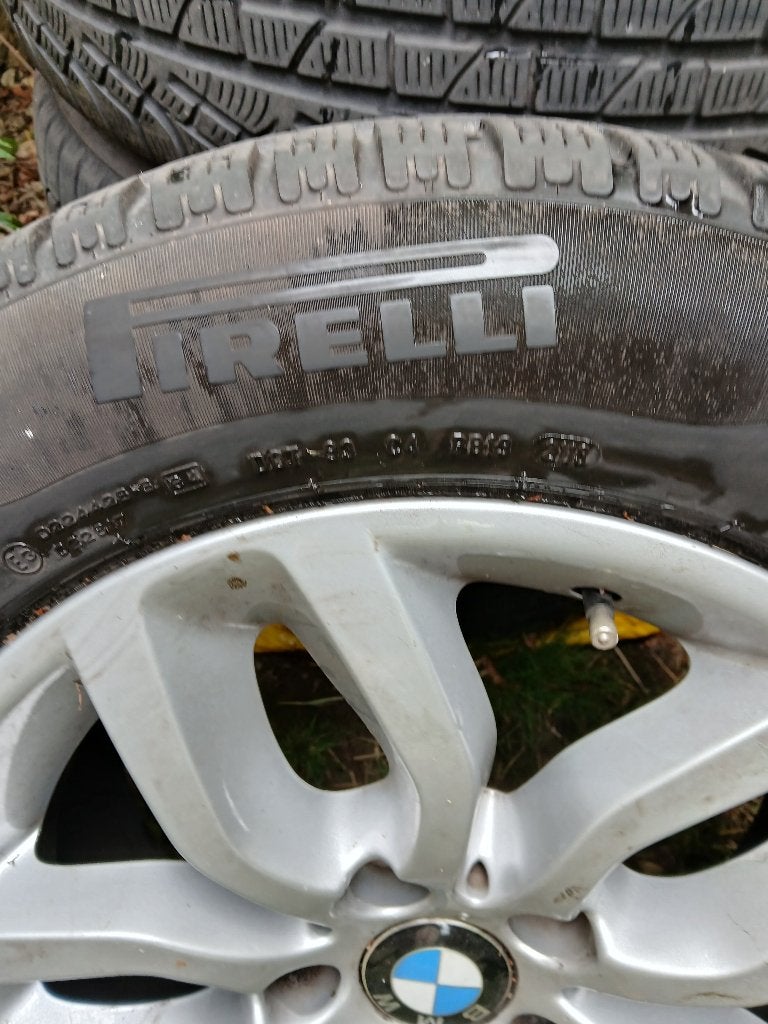 Winterbanden Pirelli op velg BMW, Autos : Pièces & Accessoires, Pneus & Jantes, Pneus et Jantes, Pneus hiver, Véhicule de tourisme