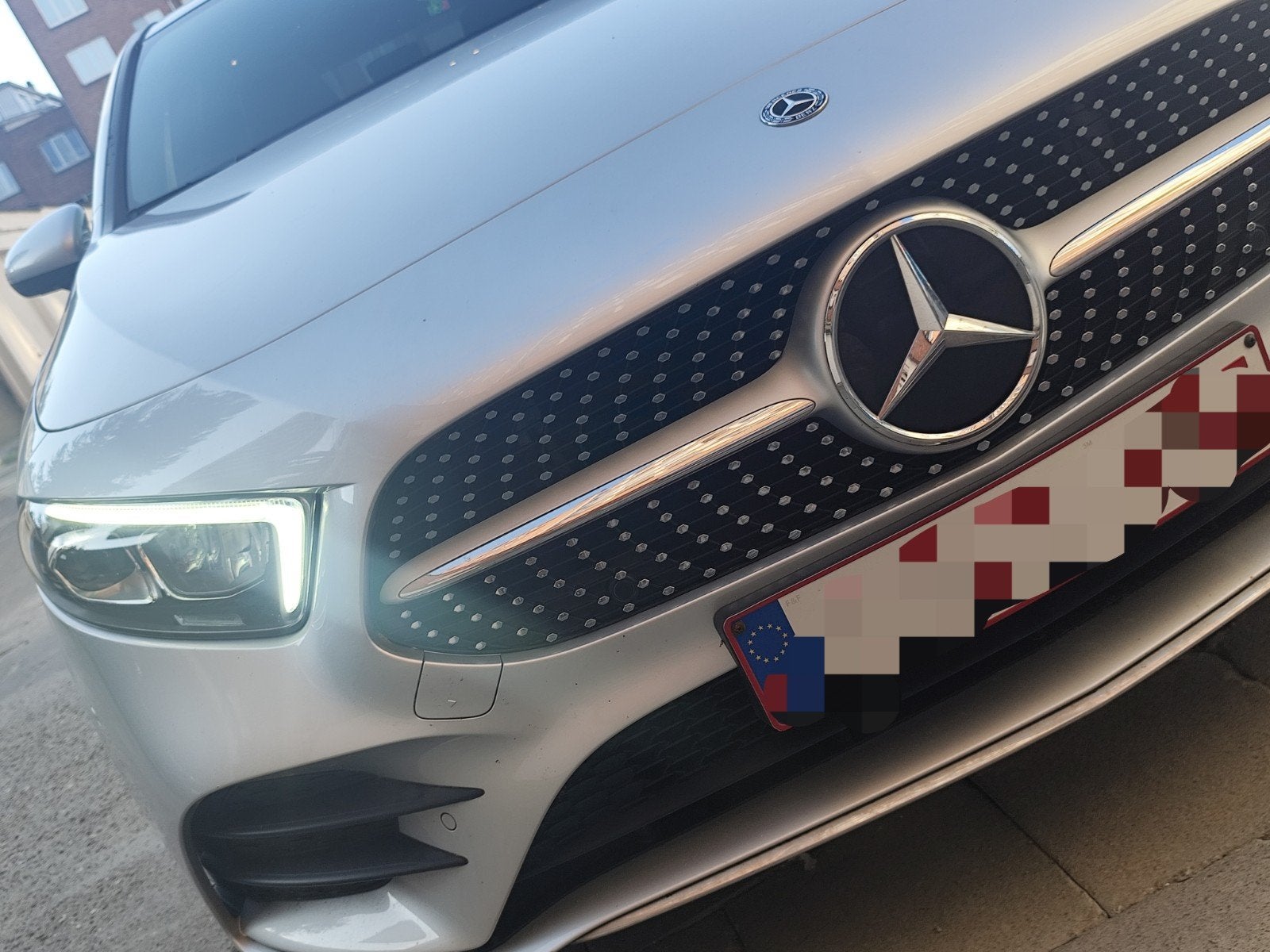 Mercedes A-Klasse 180d AMG Line Auto | Pianotop | 82.000 km, Auto's, Automaat, 4 deurs, Alcantara, Particulier