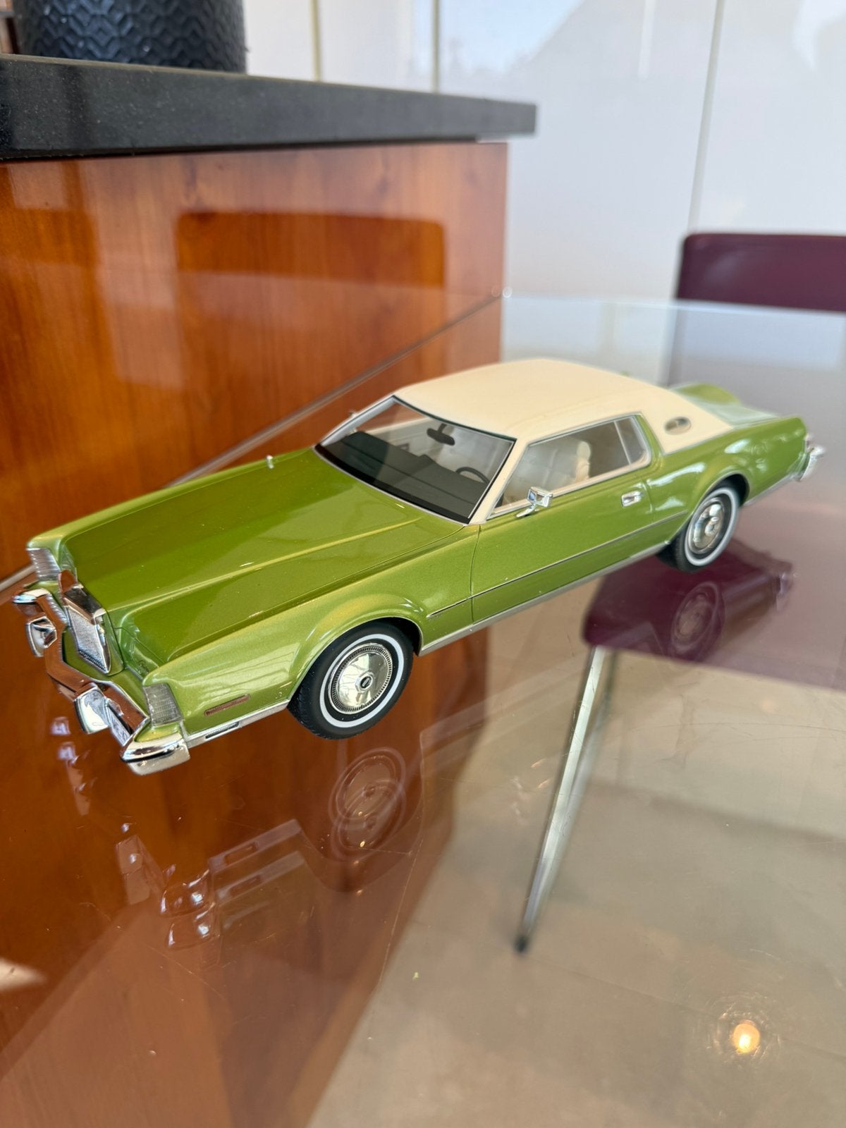 Ed limitee à 300 Ex Lincoln Continental Mark IV 1974 1:18, Hobby & Loisirs créatifs, Enlèvement ou Envoi, Comme neuf, Voiture