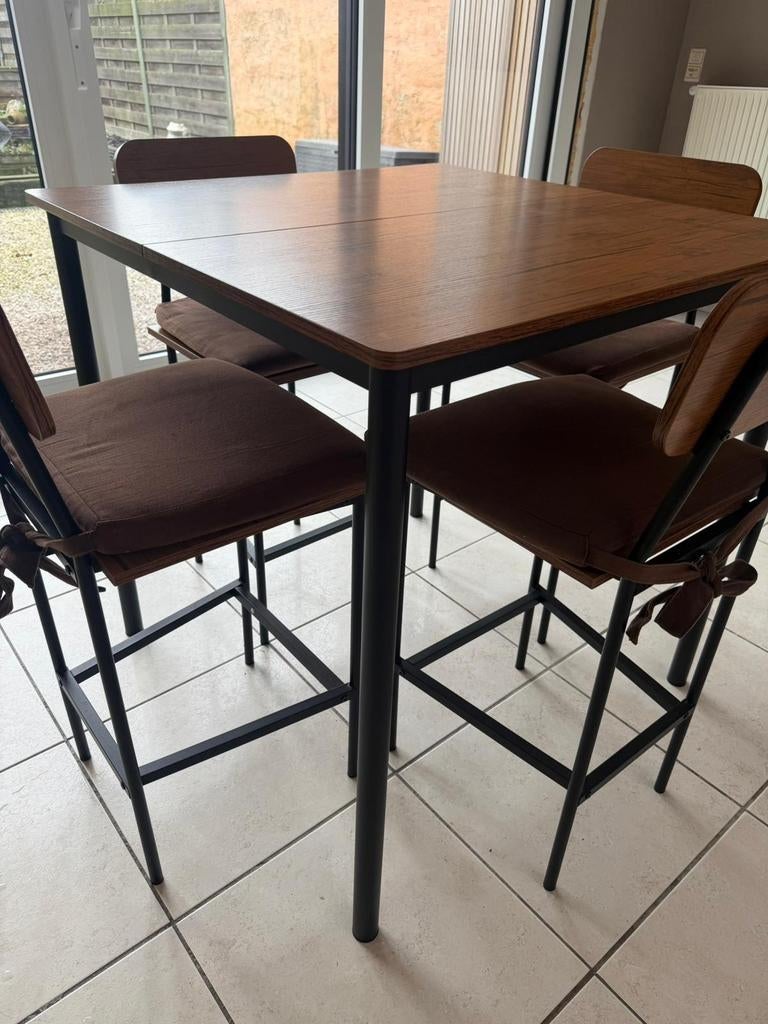 Keukentafel plus 4 stoelen, Ophalen