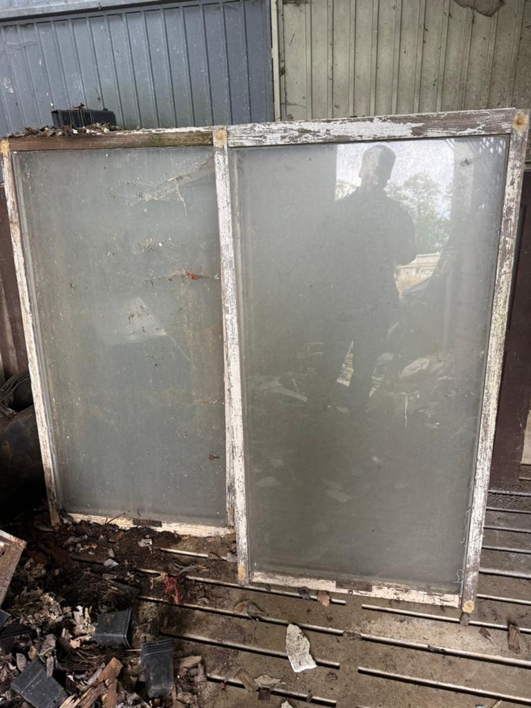 Gratis Oude houten ramen met glas 24st, Doe-het-zelf en Bouw, Glas en Ramen, Ophalen, Gebruikt, 80 tot 120 cm, Overige typen