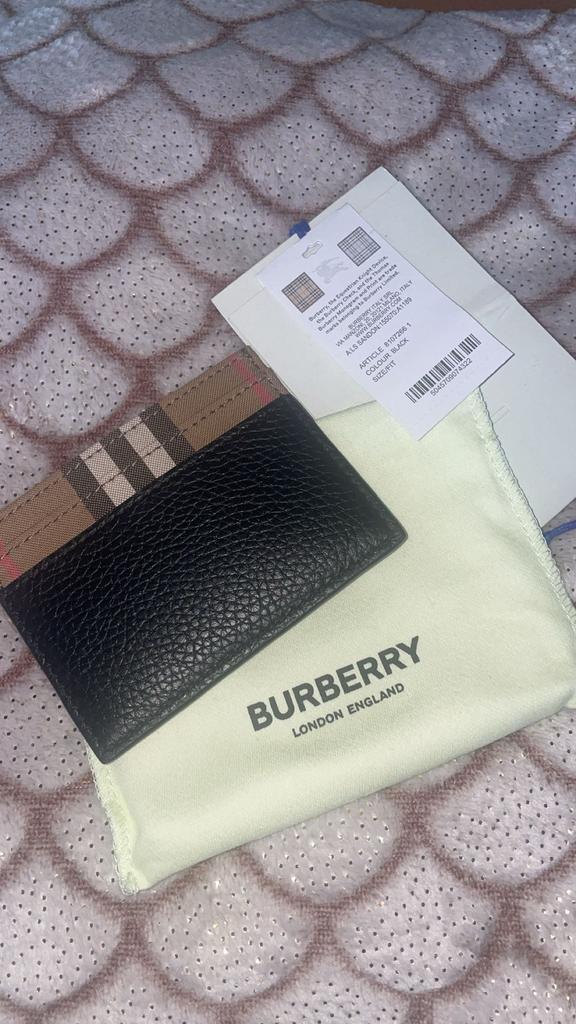Burberry Authentieke card holder, Handtassen en Accessoires, Portemonnees, Ophalen, Nieuw, Zwart, Leder