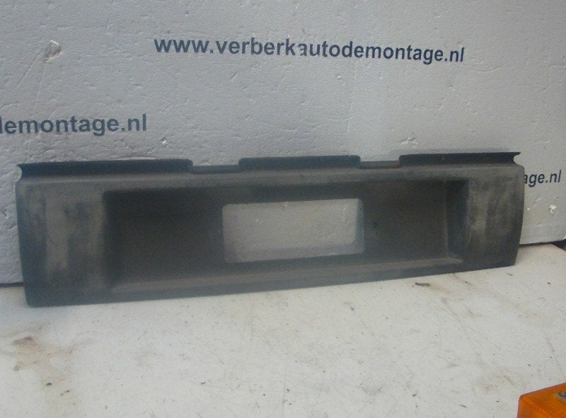 KENTEKENPLAAT HOUDER ACHTER Audi 100 (C3) (443-853-489-a), Info@audi.de, Audi, Achter, Audi AG