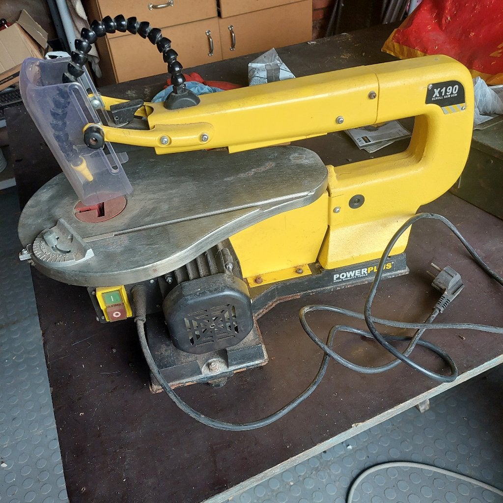 figuurzaag Powerplus X190 met vele reservezaagjes, Bricolage & Construction, Outillage | Scies mécaniques, Enlèvement, Scie sauteuse