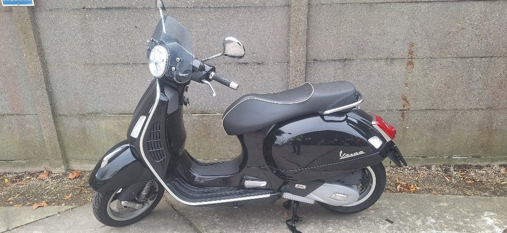 Vespa GTS 125, Motos, Motos | Piaggio, Scooter, Occasion, Permis Moto A1 minimum, Particulier