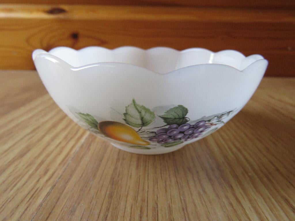 vintage arcopal ramequin petit bol motifs Fruits de France, Enlèvement ou Envoi, Utilisé, Autres matériaux, Autres styles