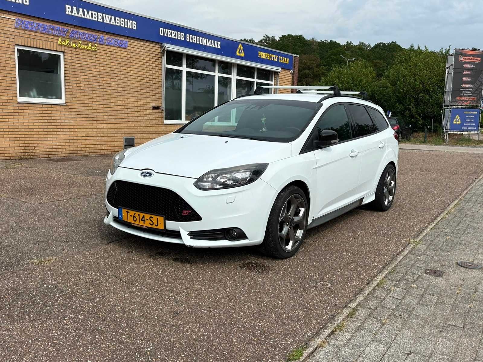 Ford - Focus Wagon - 2.0 EcoB. ST-3 - Car - 2014, Auto's, Focus, Euro 5, Gebruikt, Bedrijf