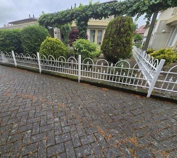 Wit Sierhekwerk. 4x 1.80 Meter. Inc 4 palen. Gedemonteerd!, Ophalen, Gebruikt, IJzer, Sierhekwerk