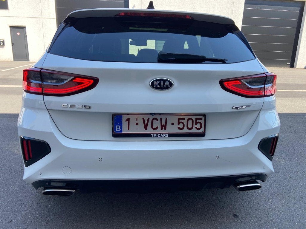 KIA Ceed GT, Auto's, 4 cilinders, Alcantara, Wit, 5 zetels