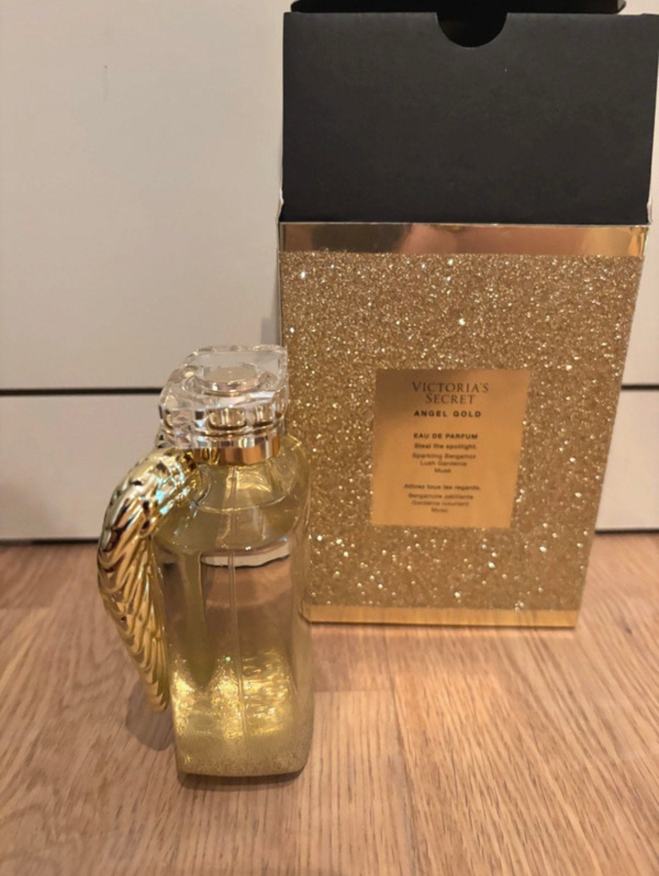 Victoria secret parfum, Handtassen en Accessoires, Uiterlijk | Parfum, Ophalen, Nieuw