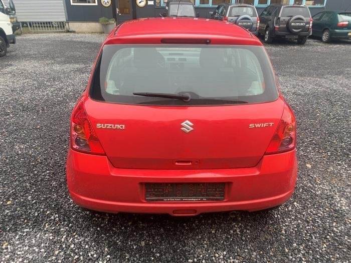 Hayon d'un Suzuki Swift (ZCF), -, Utilisé, -, Suzuki