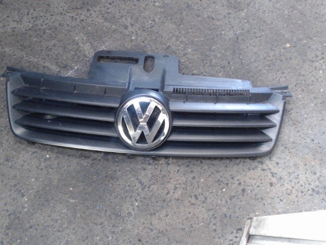 Calandre Volkswagen Polo 4 2005-2009 LP/15674, Enlèvement, Utilisé, Avant, Volkswagen