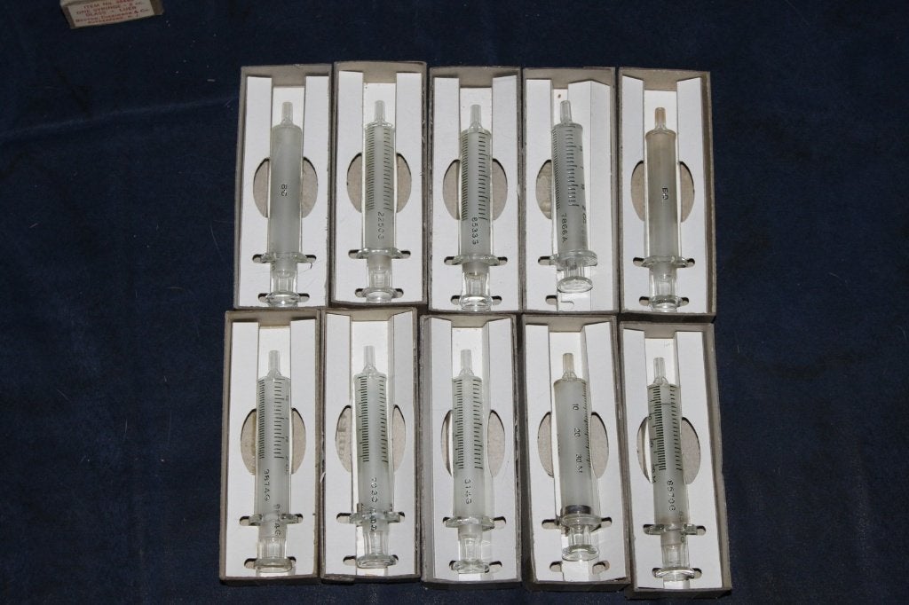 WWII - lot de 10 seringues U.S. de 2 CC - fabrication milit, Enlèvement ou Envoi, Autres, Autres types