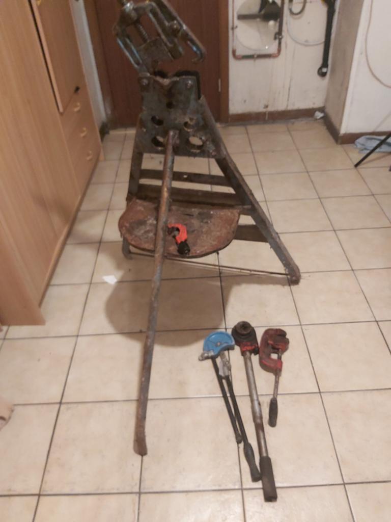 Outils pour plomberie