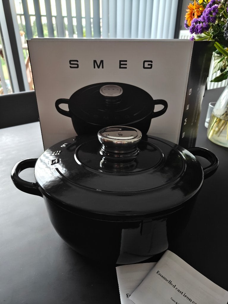 SMEG: gietijzer braadpan, Neuf, Enlèvement, Poêle à frire ou Sauteuse, Plaque céramique