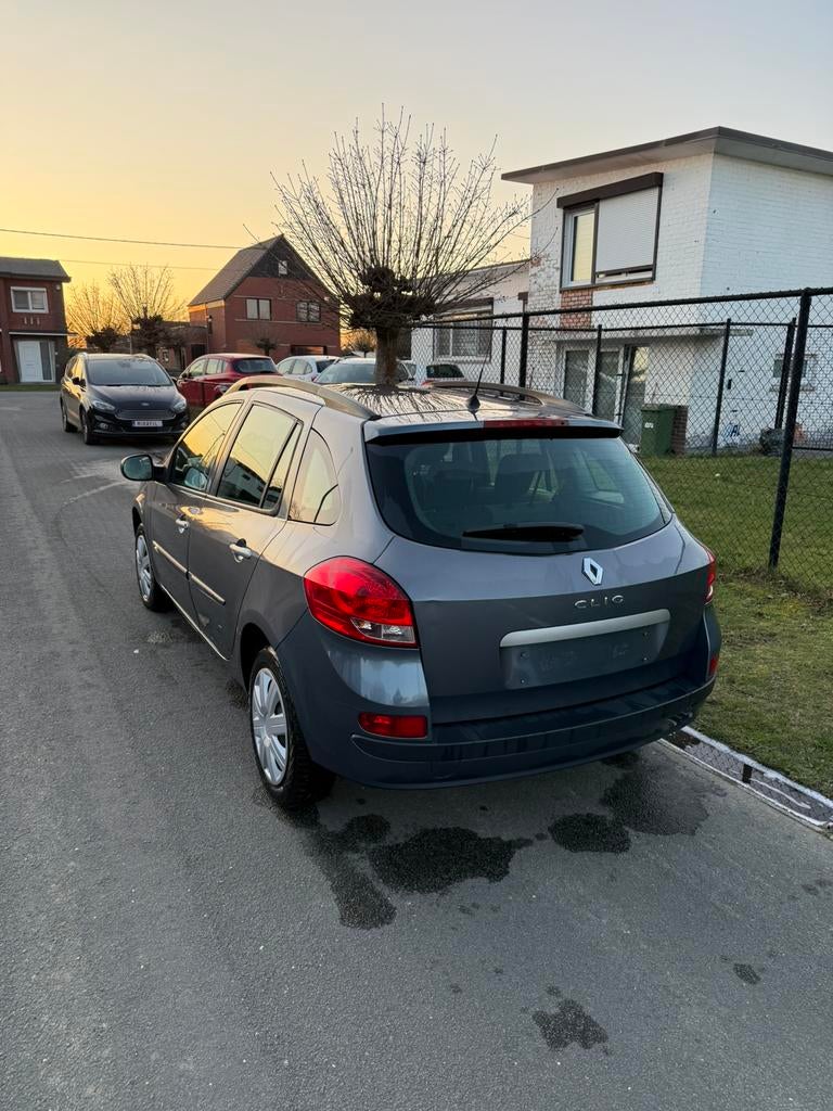 Renault Clio 1.2 Benzine bj2010 168000km Met Airco gekeurd, Achat, Entreprise, Break, Essence