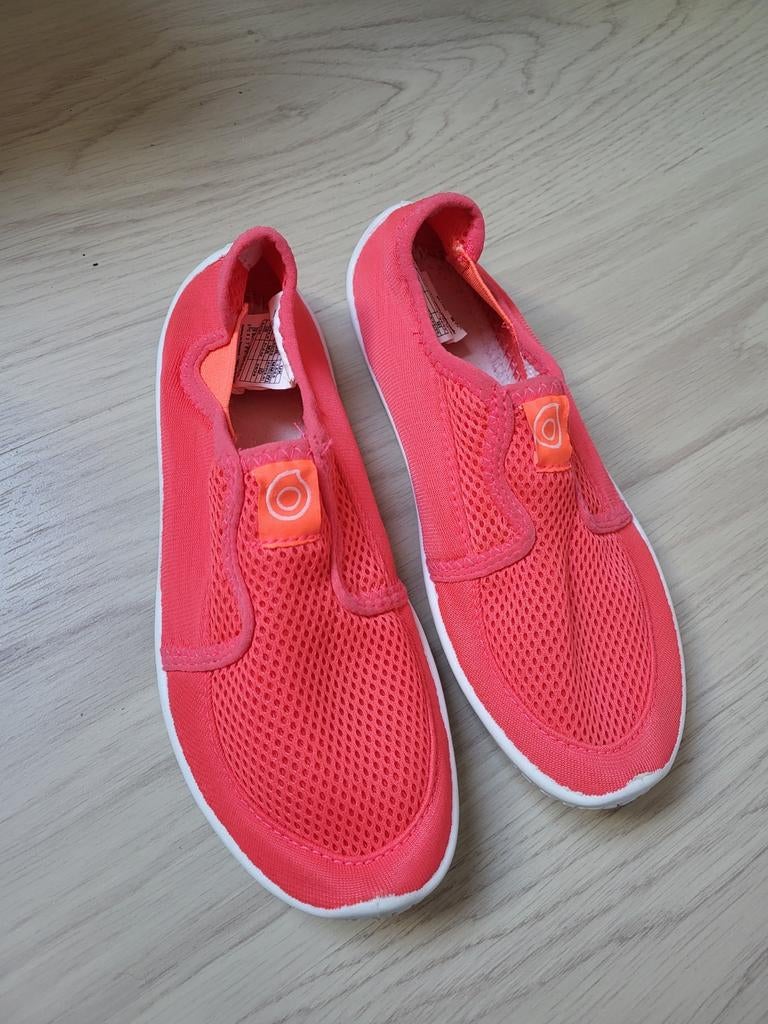 Waterschoenen (Decathlon, maat 34-35), Enfants & Bébés, Vêtements enfant | Chaussures & Chaussettes, Enlèvement ou Envoi, Decathlon