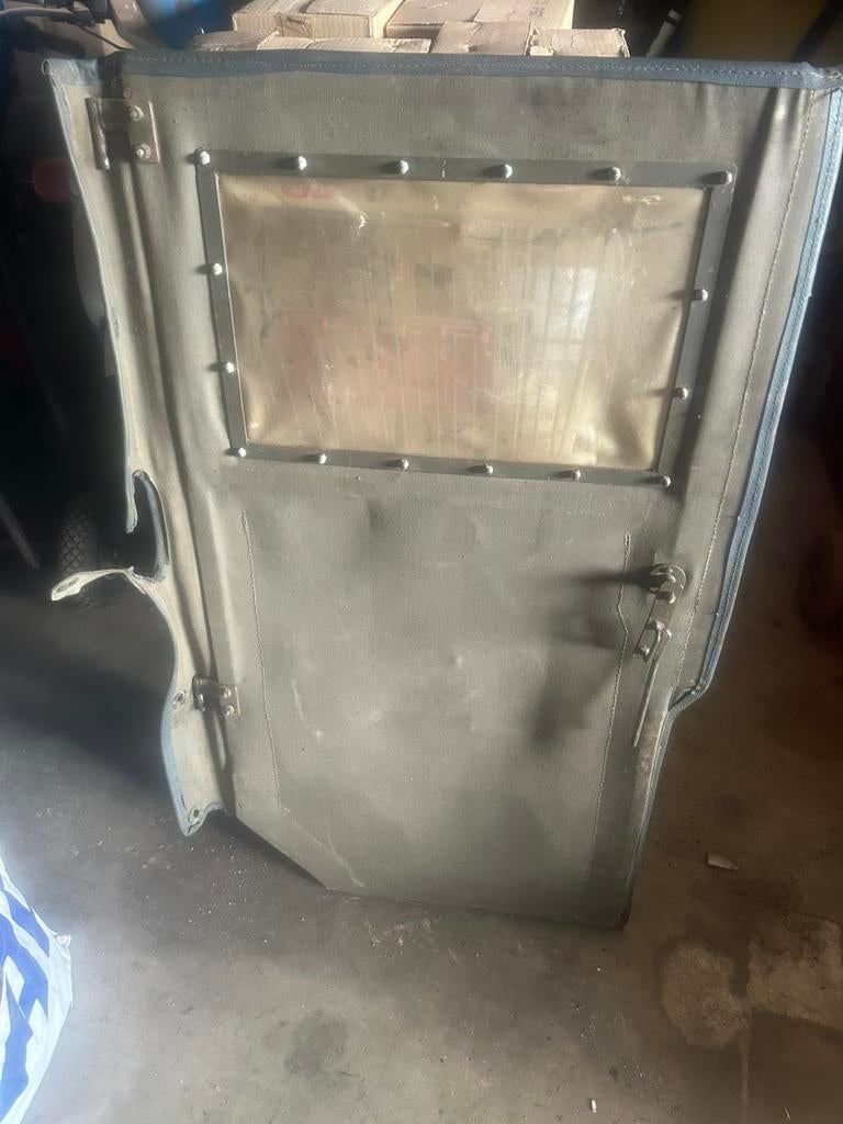 Deur van leger jeep, Enlèvement, Armée de terre, Autres types