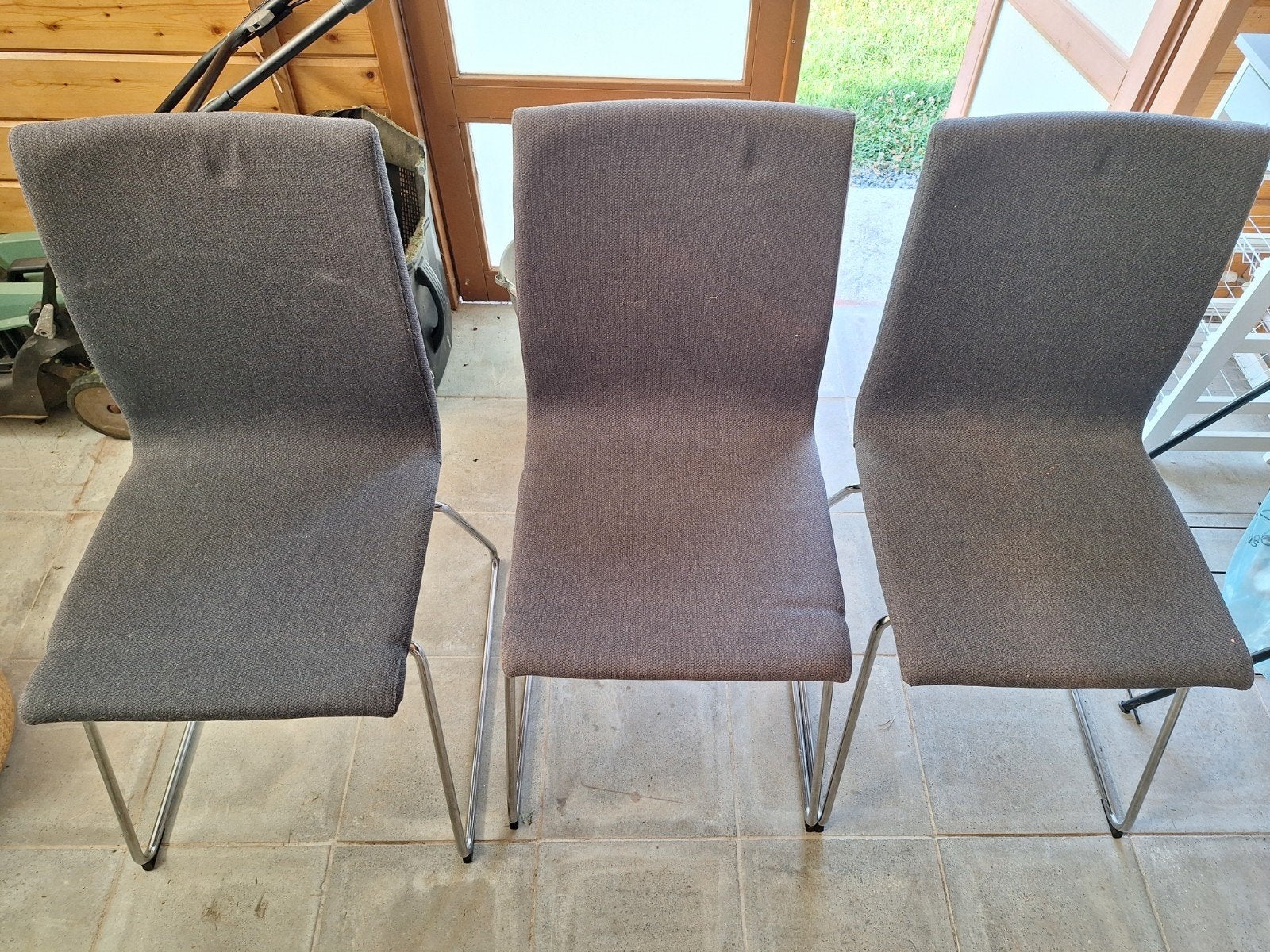 4 eetkamerstoelen in goede staat gratis, Huis en Inrichting, Stoelen, Ophalen