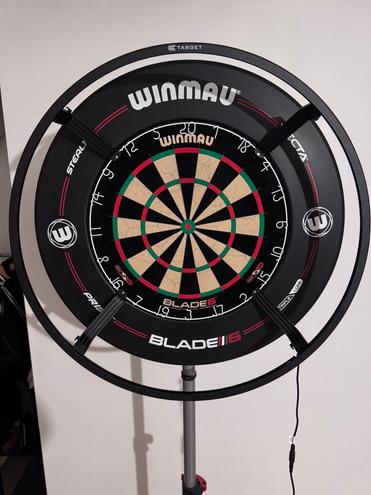 Winmau blade 6 voledige set te koop, Sport en Fitness, Ophalen of Verzenden, Zo goed als nieuw