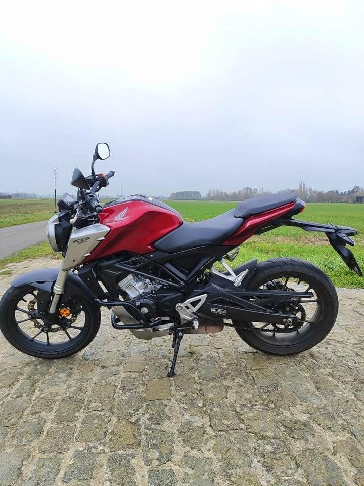 Honda cbr 125  9300 kilometer, Motos, Motos | Honda, ABS, Occasion, Permis Moto A1 minimum, Particulier