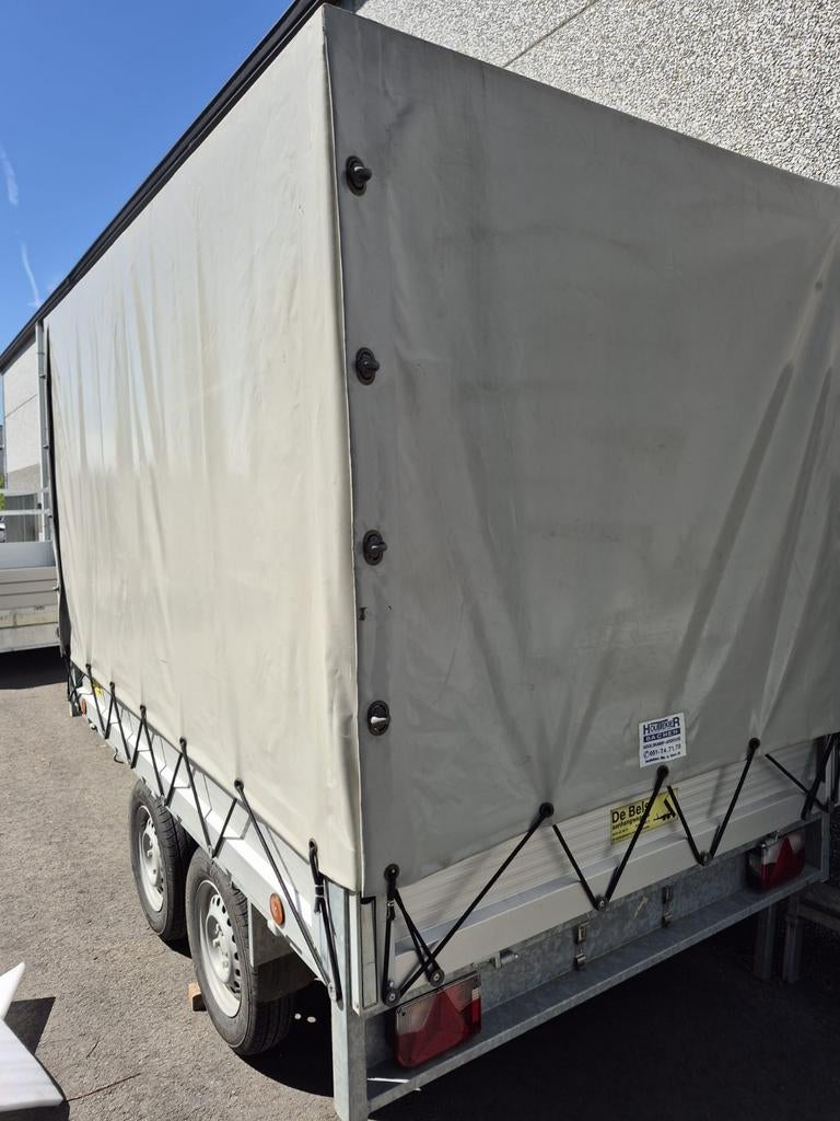 Aanhangwagen met huif, Ophalen